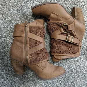 Not Rates Ankle Boot